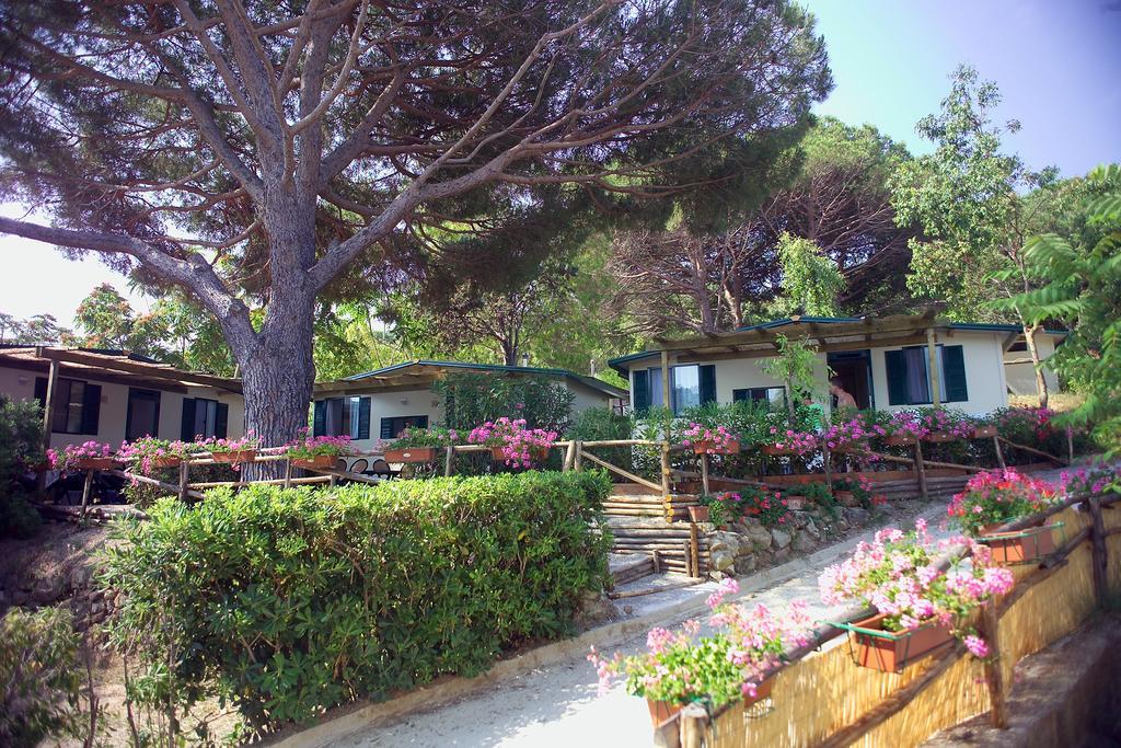 Acquaviva Village Camping Портоферрайо Номер фото