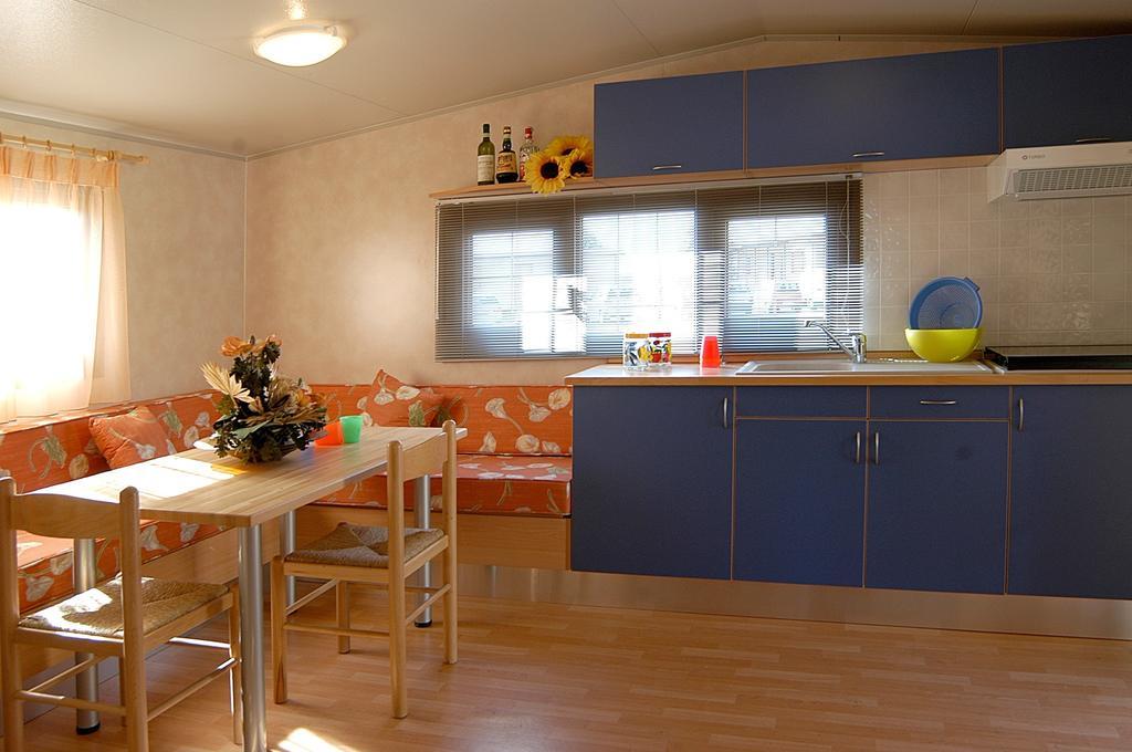 Acquaviva Village Camping Портоферрайо Номер фото
