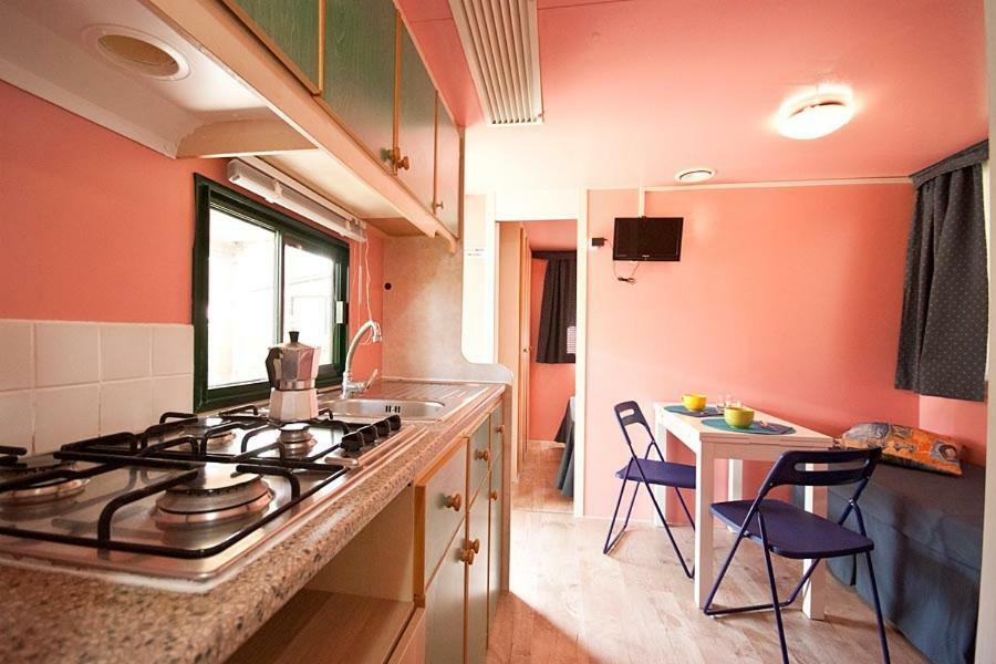 Acquaviva Village Camping Портоферрайо Экстерьер фото
