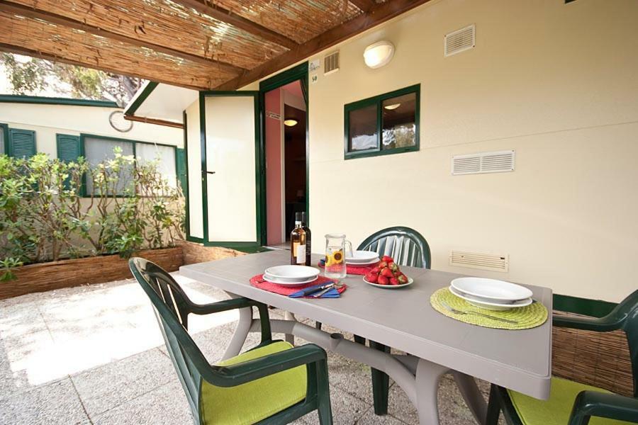 Acquaviva Village Camping Портоферрайо Экстерьер фото
